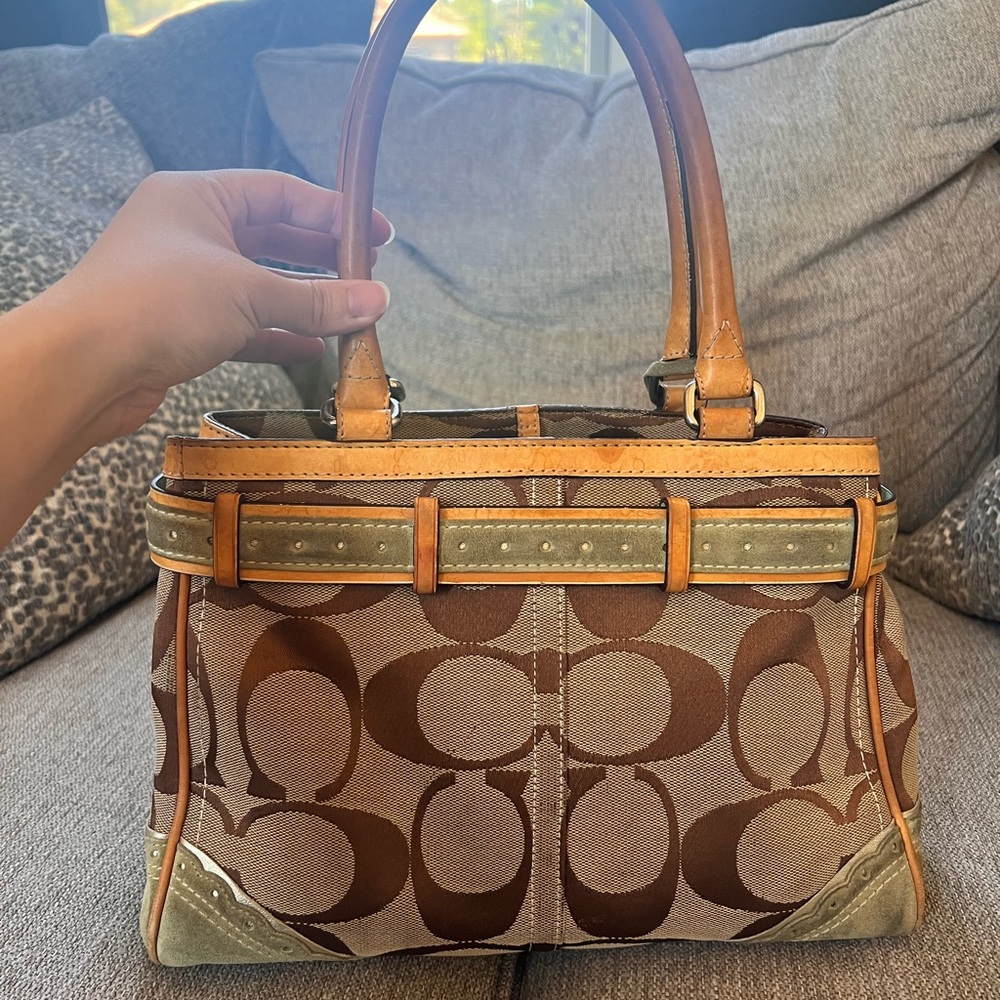 Coach Limited Edition Aquatic Fish Coral Hampton Brown Handbag - Picture 2 of 13